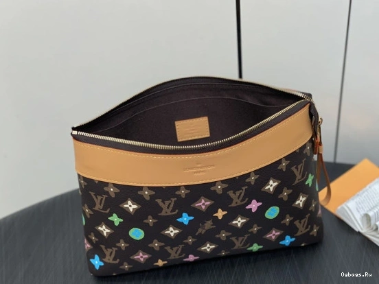 VOYAGE LOUIS VUITTON POCHETTE SOUPLE-32*21*8CM 0404